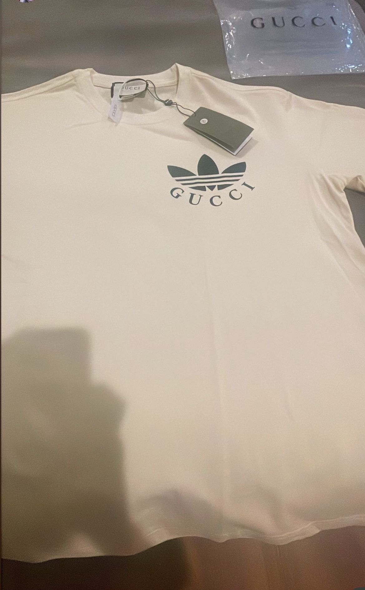 Gucci X Adidas T-shirt ( GOOD DEAL )