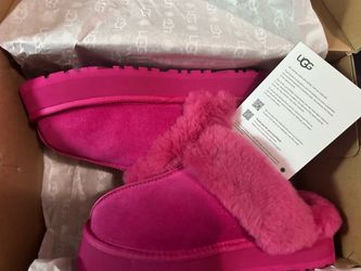 Hot pink Ugg platform slippers