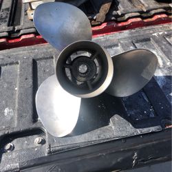 Stainless steel prop 17 Pitch