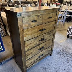 Beautiful Five Drawer Chest Of Drawers