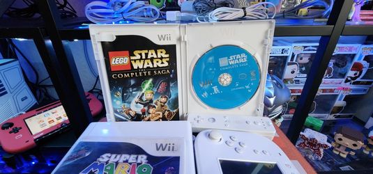 Buy the Nintendo Wii U 8GB White Basic Console Bundle