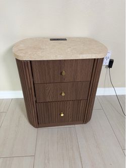 Modern Fluted Nightstand with Power Outlets NEW