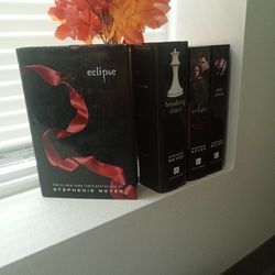 BRAND NEW WHOLE ENTIRE TWILIGHT COLLECTION