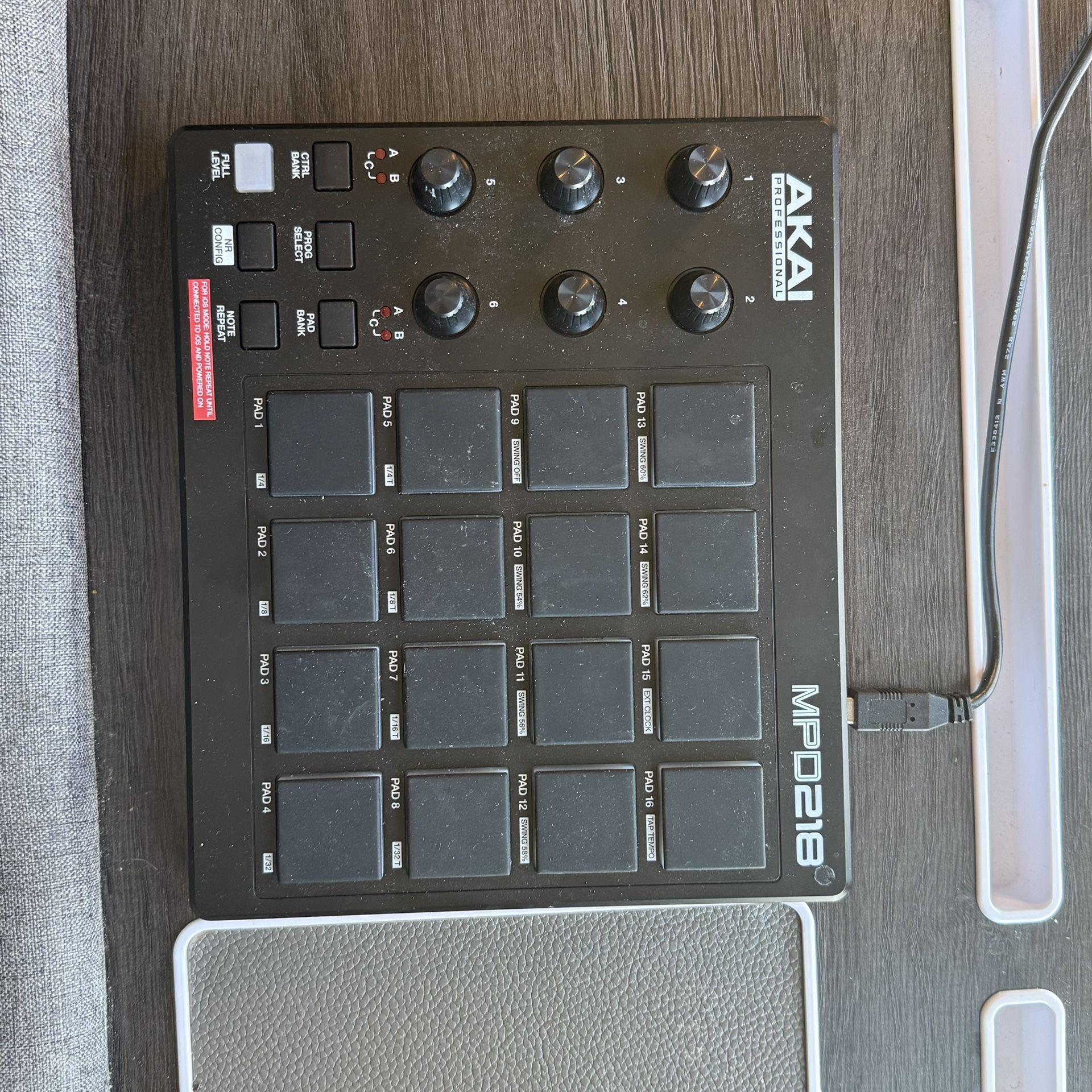 Akai Professional Mpd218