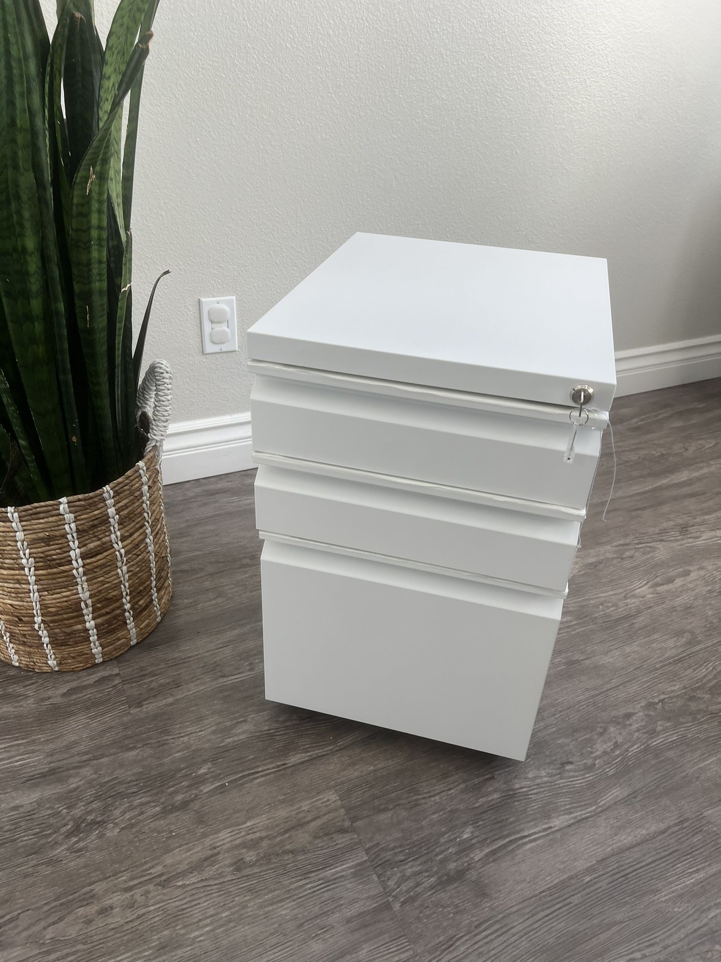 3 Drawer Mobile File Cabinet, Filing Cabinet Home Office for Letter, Legal Size, Fully Assembled Under Desk File Cabinet, White