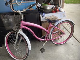 Women Bicycle Good Condition 60.00 Obo