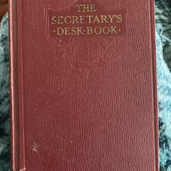 1951/1952 The Secretary’s Desk Book 