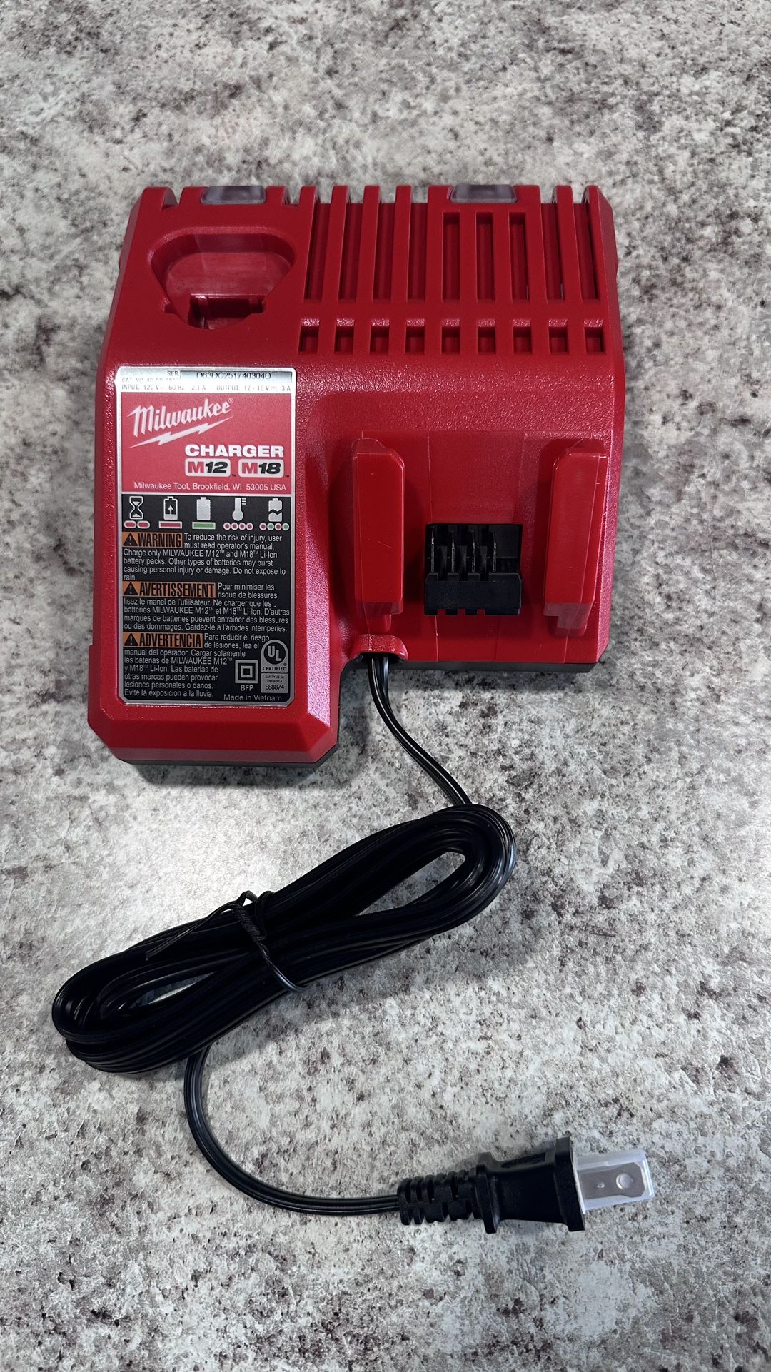 Milwaukee Original M18/M12 battery charger NEW