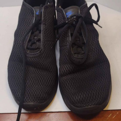 Nike Air Max motion 2 running shoes size 7.5