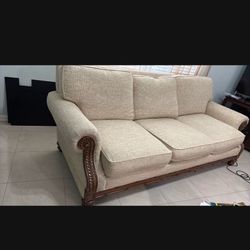 Sofa (Tommy Bahamas)