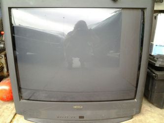 32" Quasar tv. Works great, no remote. Good for a man cave or garage tv.