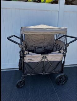 Jeep Gladiator 4-seater Stroller Wagon