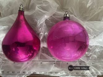 Vtg Pair MCM Mercury Fuchsia Hot Pink Teardrop & Ball Ornament Poland