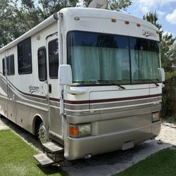 1997 Fleetwood Discovery Rv Class A Motor home Coach