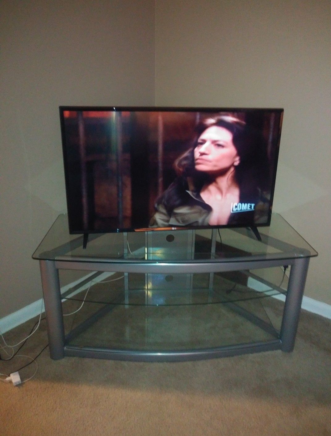 Big TV stand 23×50×23