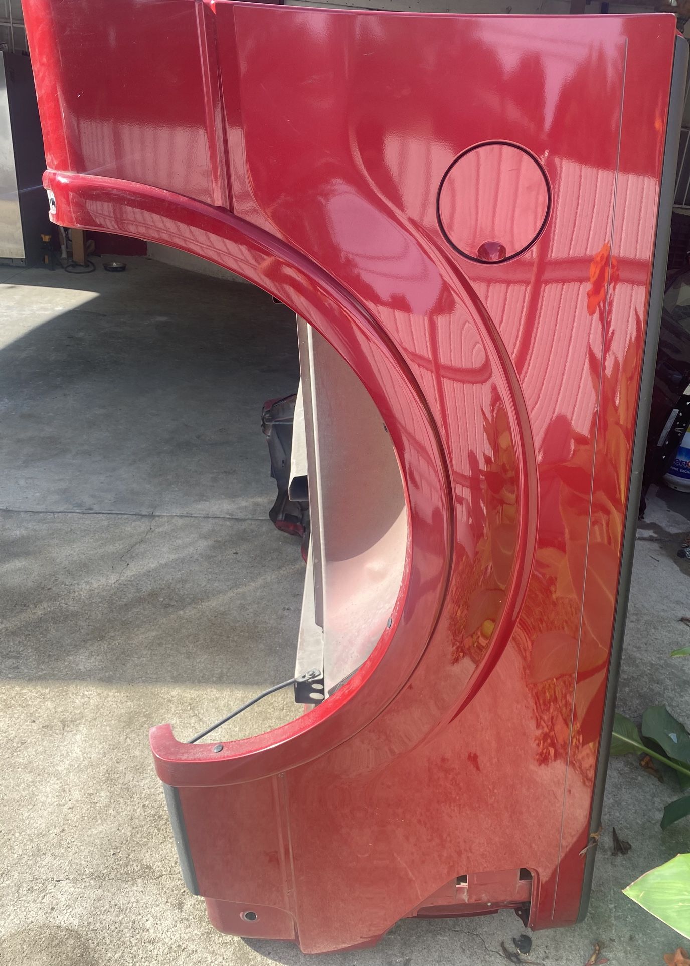 Ford F-150 Lariat Left Side Of Bed