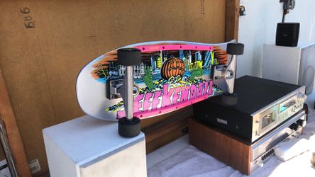 SANTA CRUZ SKATEBOARD