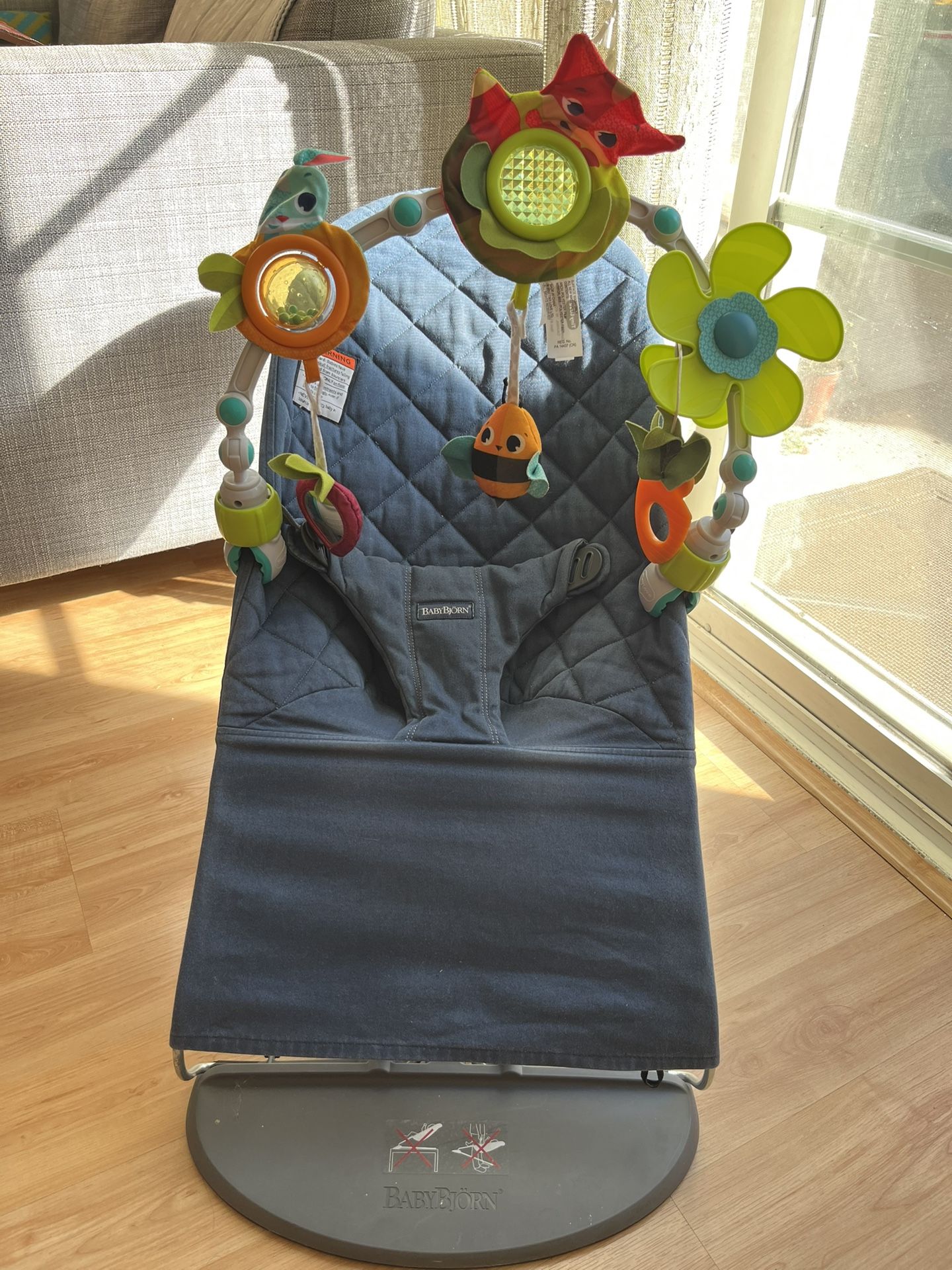 BabyBjörn Bouncer Bliss, Midnight Blue, Woven, Classic Quilt | 2-in-1 AdjustableBaby Bouncer Seat and Toddler Chair, Newborn to Toddler (8-29 lbs), 4 