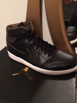 AIR JORDAN 1 size 10. Brand new