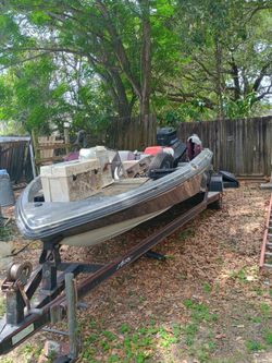 1993 Astro 19' bass boat W/ 1985 Mercury 150 HP