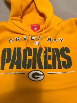 Green Bay Packers XL Sweatshirt, Towel, and Socks