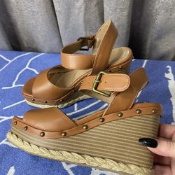 Brown Shoes  5.5 M