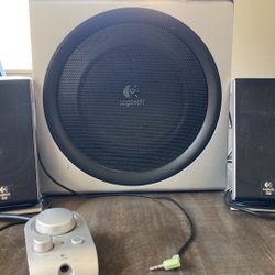 Logitech Desktop/Bookshelf Sound System