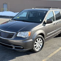 2016 Chrysler Town & Country