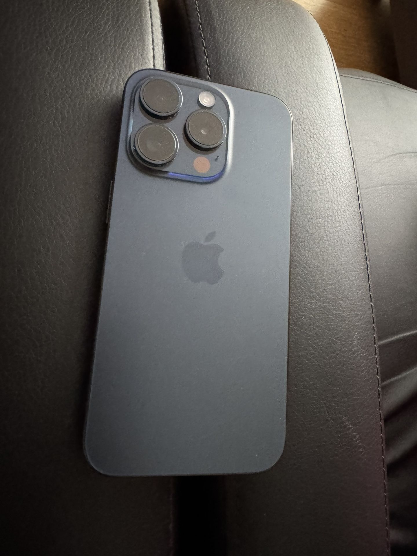 iPhone 15 Pro 128GB Blue Titanium