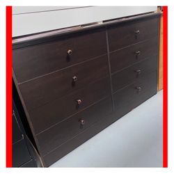 Dresser/ Eight drawers dresser