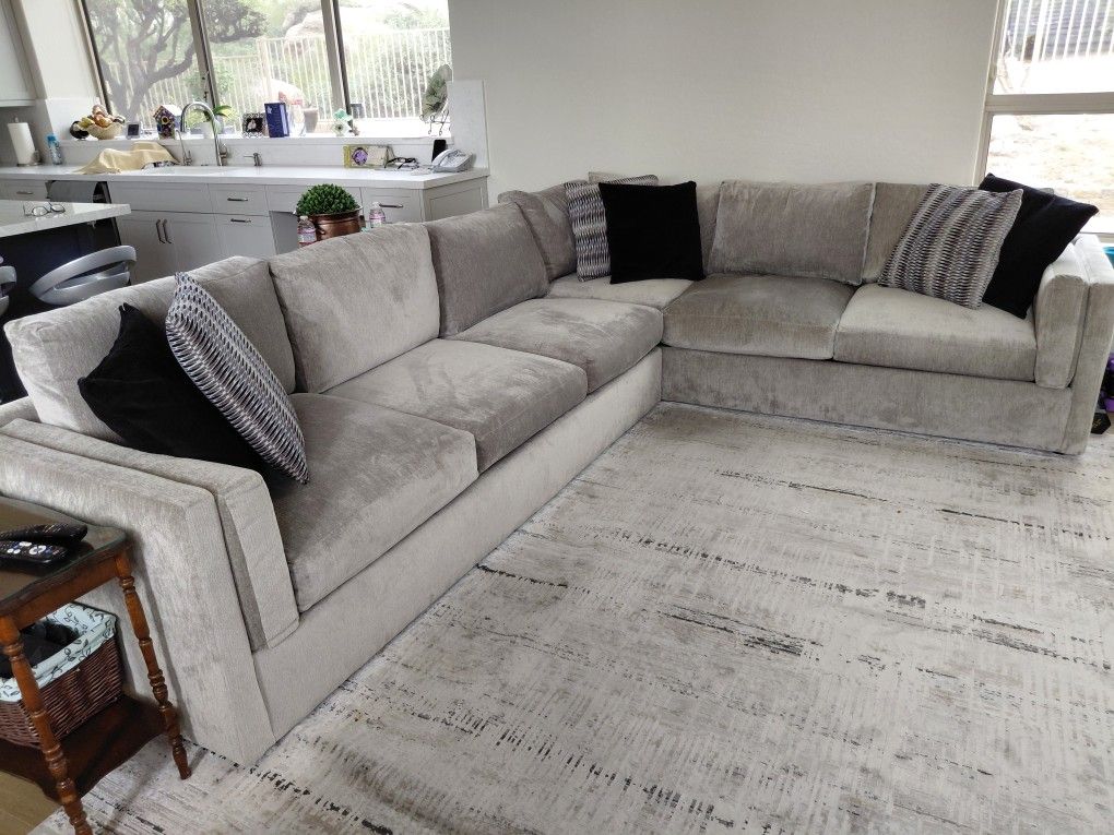 Grey Sectional Sofa LIKE NEW 2 Sections 130 X 100