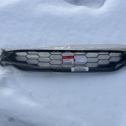 Lower grill 2016 Honda HR-V