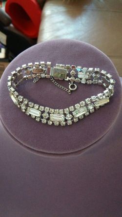 Vintage rhinestones bracelet.