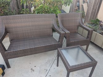 Excellent condition patio set