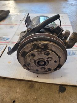 Bmw E30 318i 318is AC Compressor 