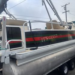 2007 Sweetwater Pontoon