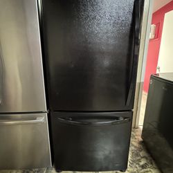 Kenmore Bottom Freezer Refrigerator 