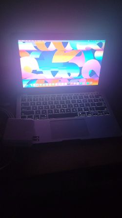 MacBook Air 11 inch with charger