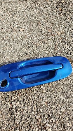 2002 WRX OEM door handle assembly