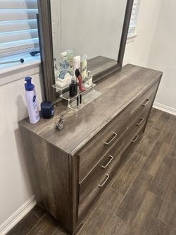 Bedroom set 