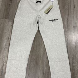 Light Oat Essentials Pants - Size Small