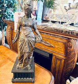 Specter Woman Statue Lamp - 50% OFF OFFER!!!