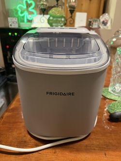 Frigidaire Ice Maker