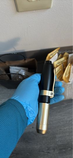 Hyaluron Pen and ampules