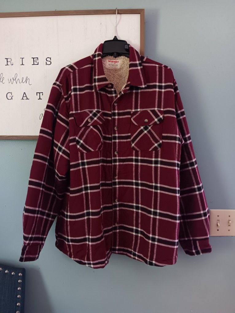 Wrangler Insulated Lined Outdoor Maroon Plaid Flannel Button Up Coat. XL Mens