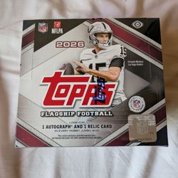 topps 2026 football nfl jumbo box guaranteed 1 auto and 1 relic card