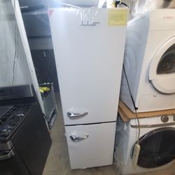 botton  freezer fridge 24 inch 69 hight warranty..new open box $650