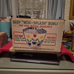 This Is By ANCHOR HOCKING,  FIRE KING Set This Was Never Out Of The Box.  