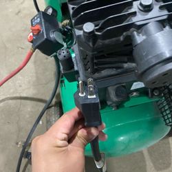 Compressor Speedair Of 25 Gallons