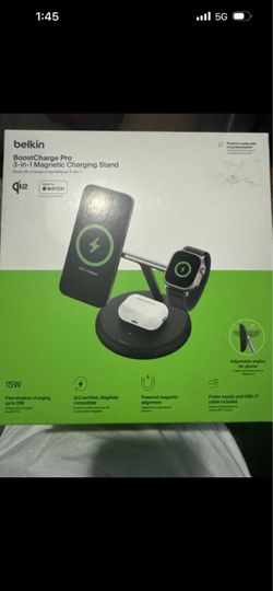 Belkin BoostCharge Pro 3-in-1 Magnetic Charging Stand